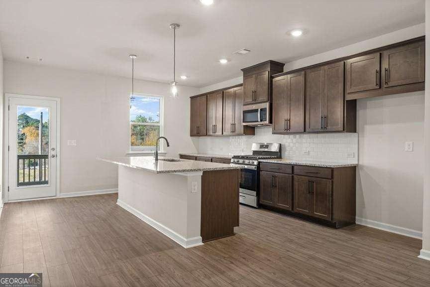 312 Cornett Way - Photo 4 of 48