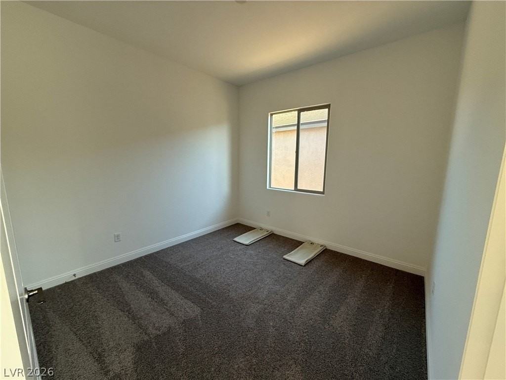 162 Sun Glaze Ave - Photo 6 of 34