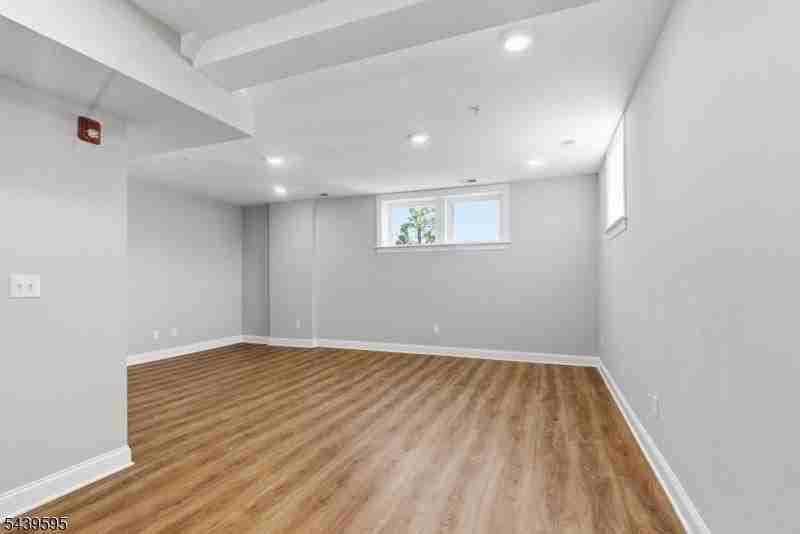 18-20 N Union Ave #5 - Photo 6 of 27