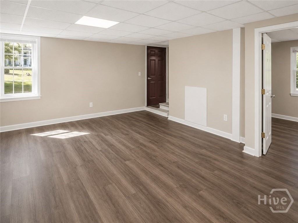 312 N Jefferson St Ne - Photo 2 of 19