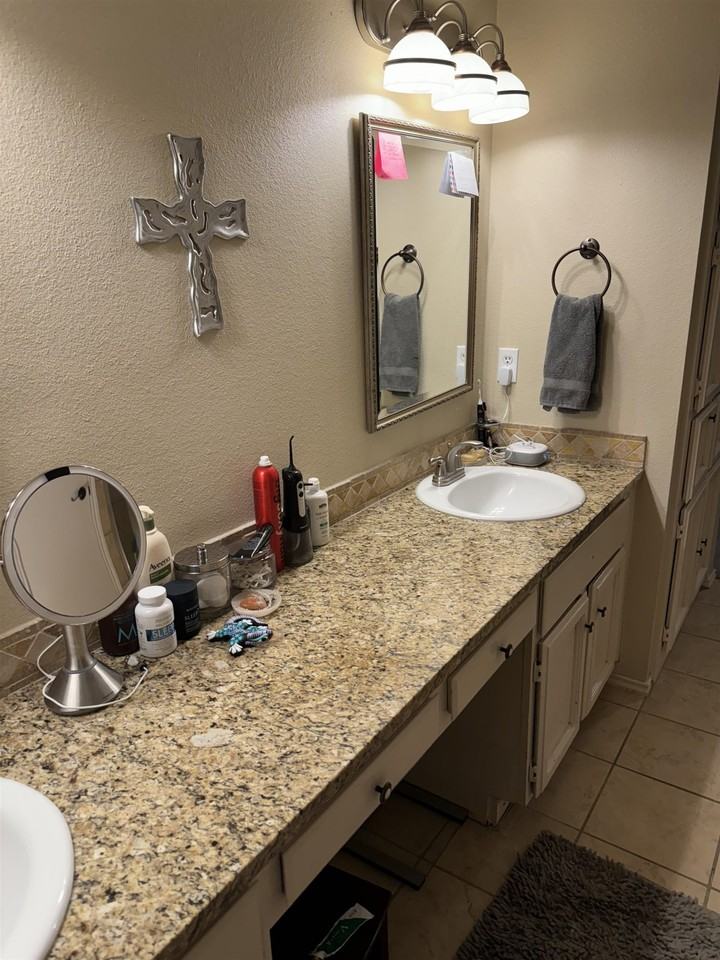 342 Columbine Cir - Photo 5 of 13
