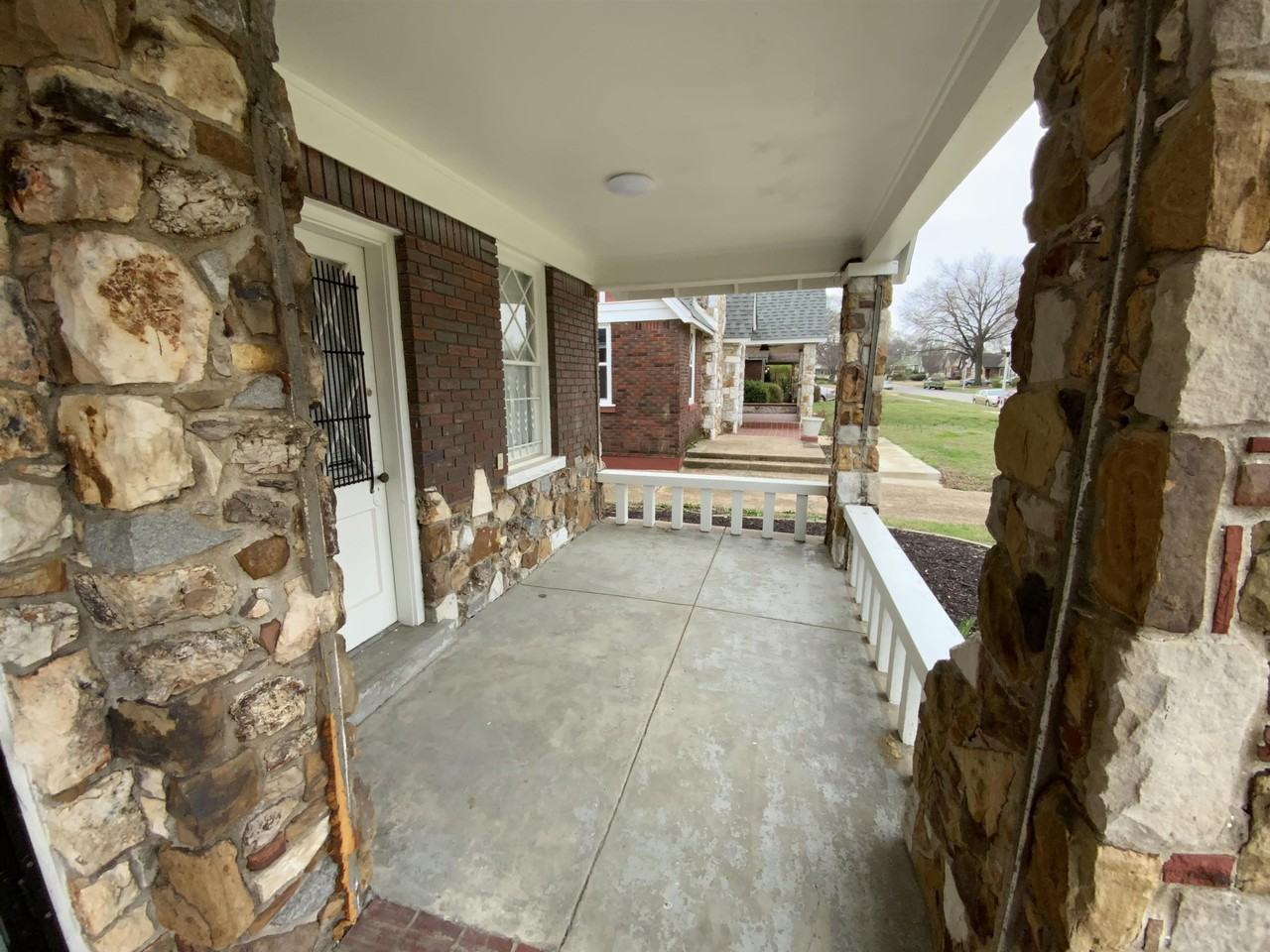 920 N Auburndale St - Photo 2 of 20