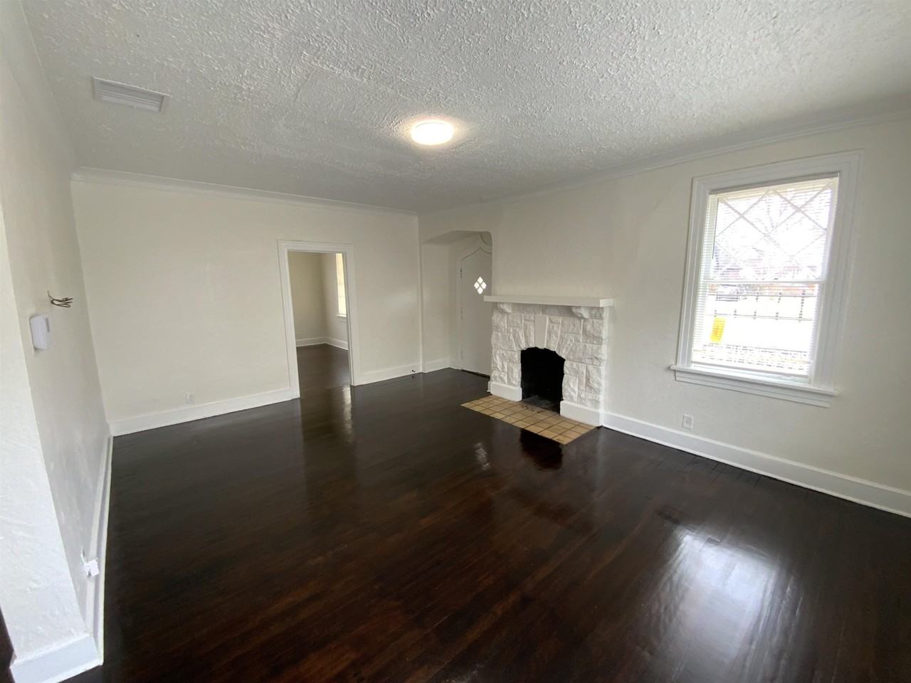 920 N Auburndale St - Photo 4 of 20