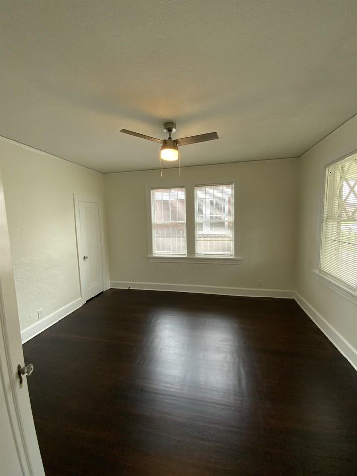 920 N Auburndale St - Photo 6 of 20