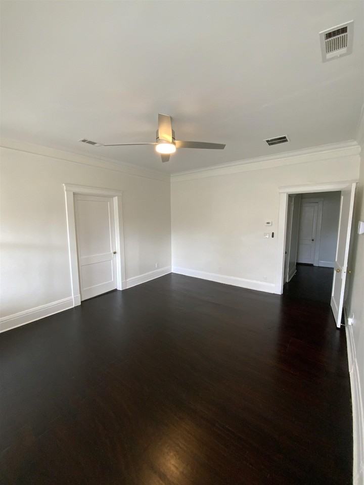 1708 Glenview Ave - Photo 2 of 20
