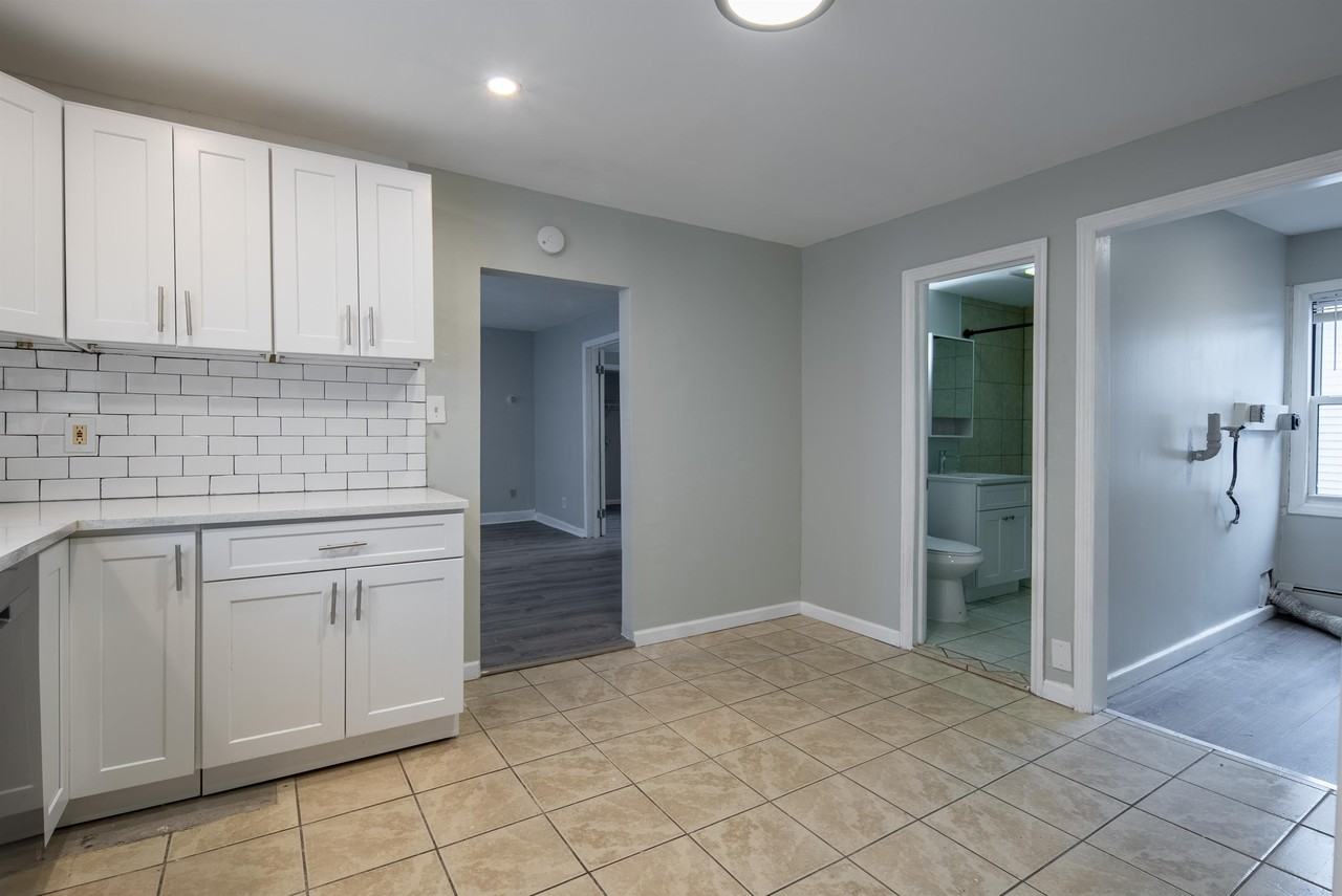 623 4th St #2 - Photo 5 of 30