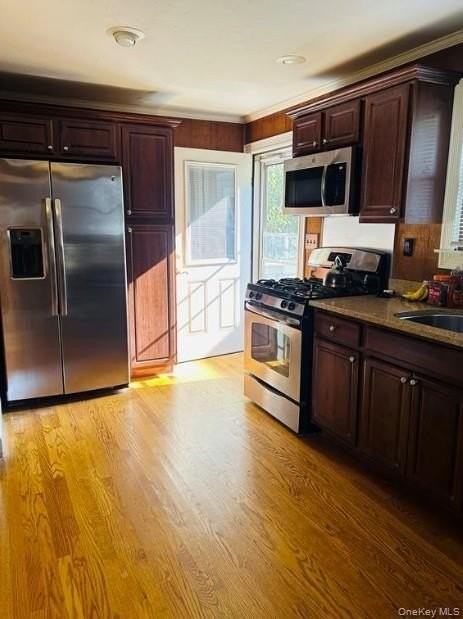 43 Totten Pl - Photo 6 of 14