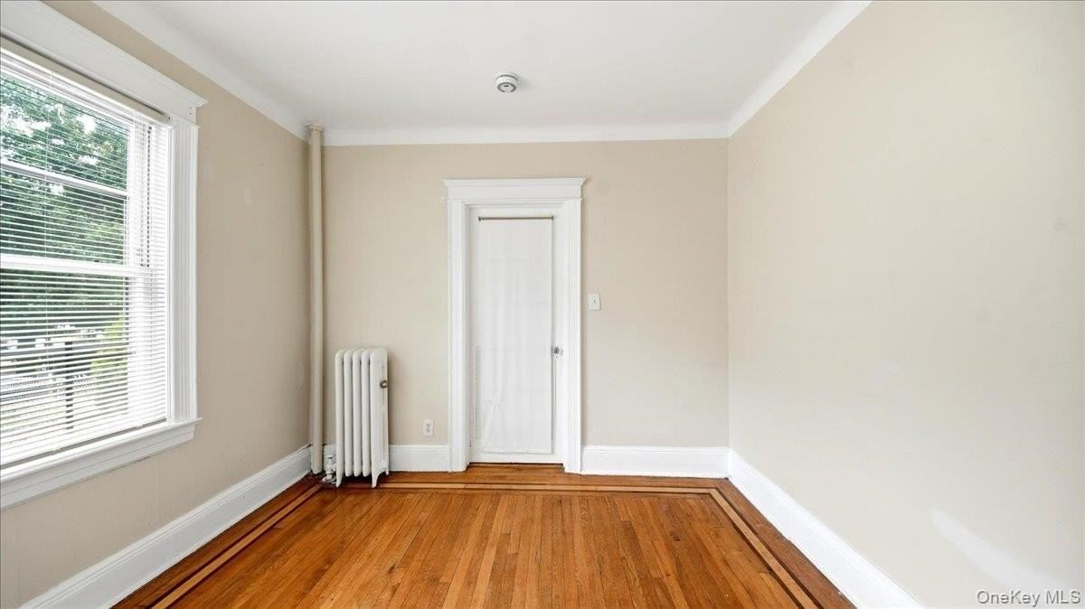 832 Calhoun Ave - Photo 3 of 13