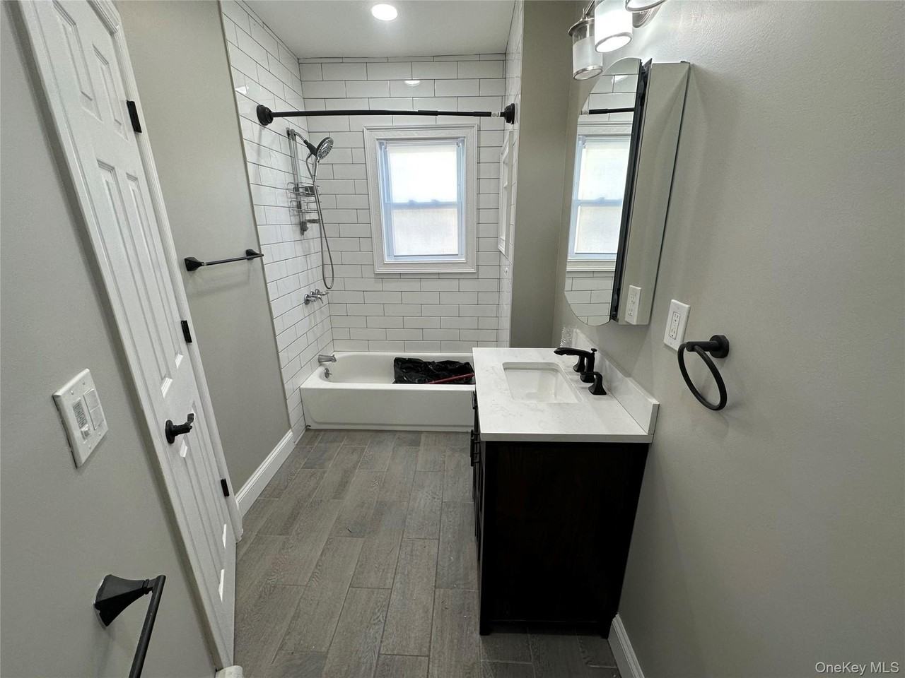 8 Leach St #1 - Photo 5 of 13