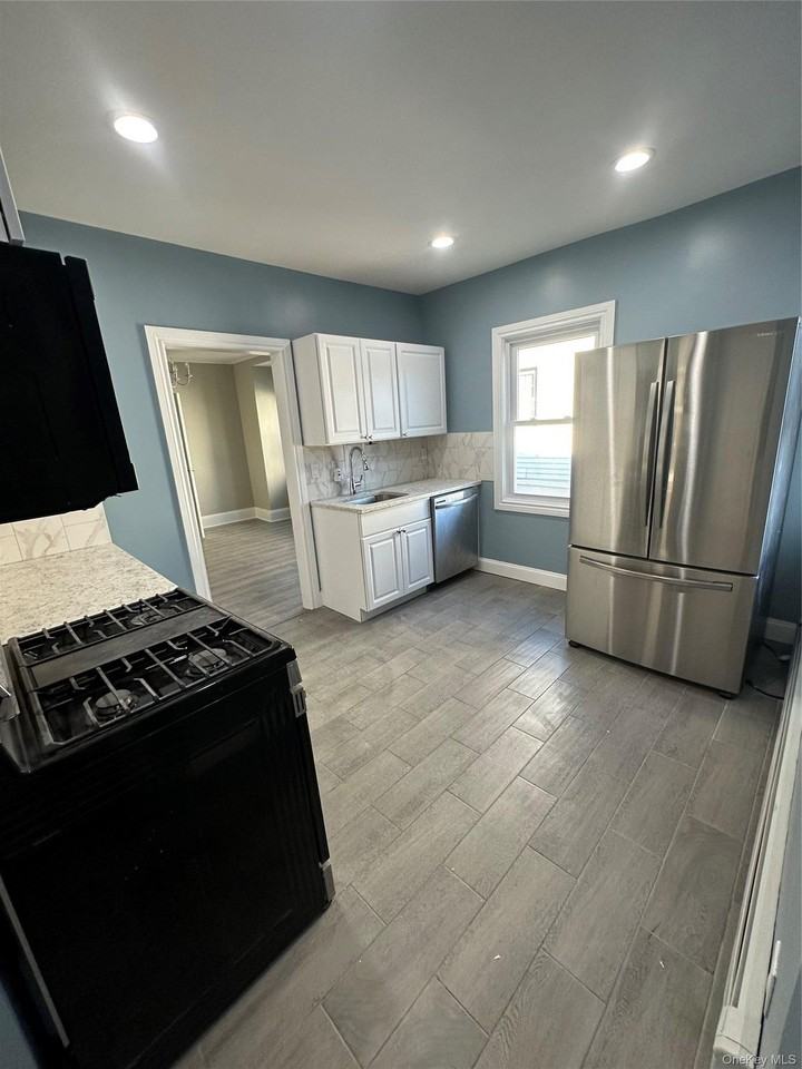 8 Leach St #1 - Photo 7 of 13