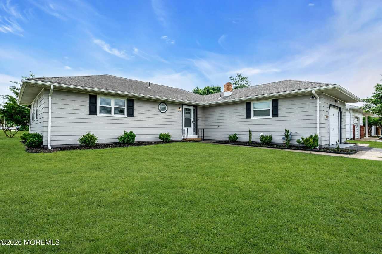 510 Jamaica Blvd - Photo 4 of 33