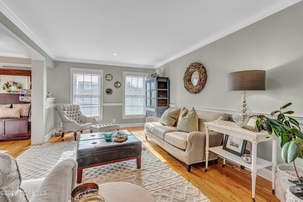 1814 Briarwood Ter - Photo 5 of 26