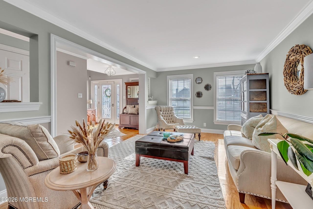 1814 Briarwood Ter - Photo 6 of 26
