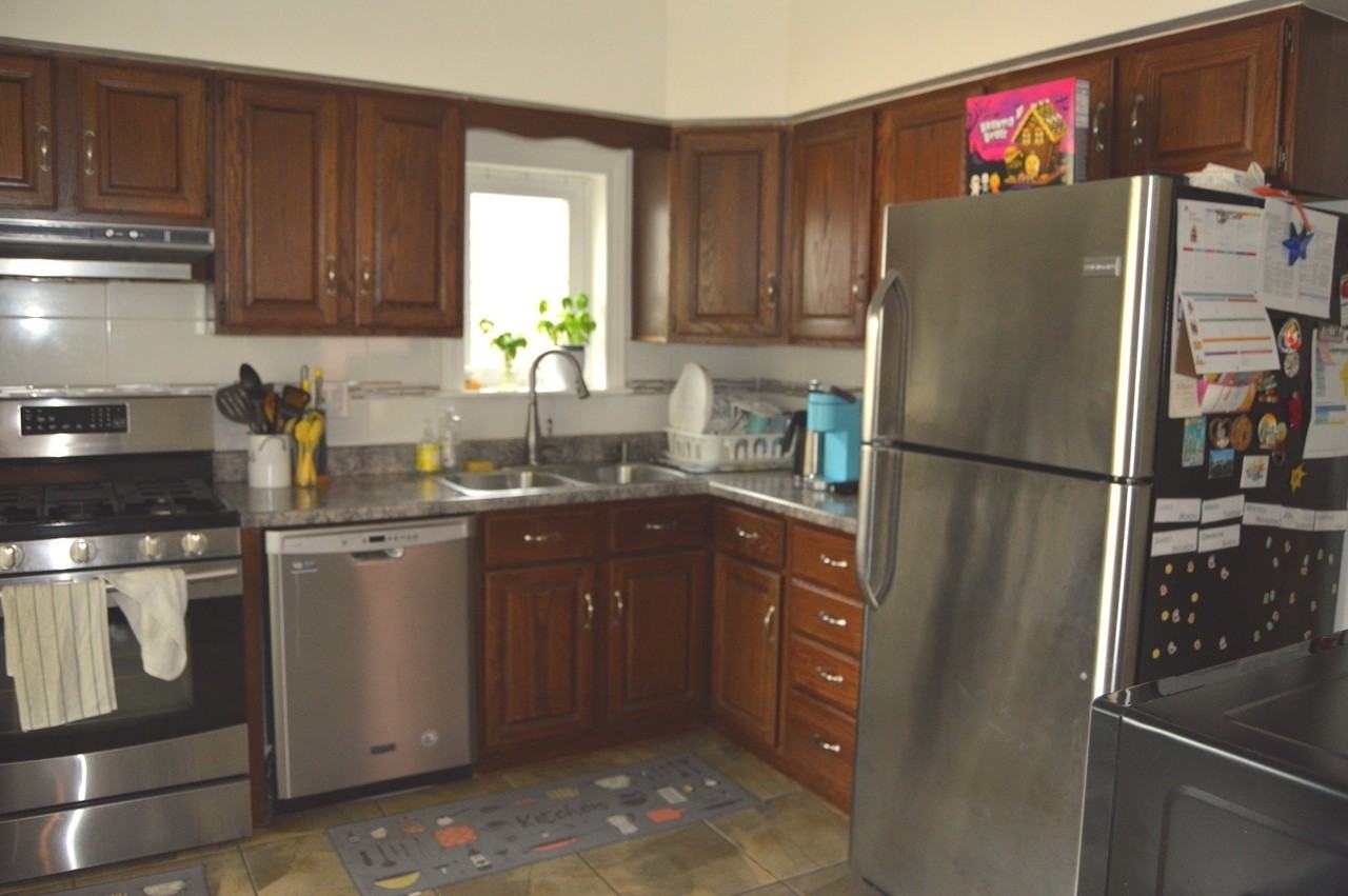3717 N Wayne Ave #2 - Photo 2 of 10