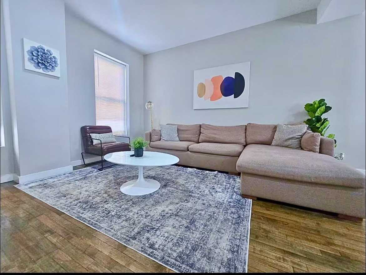 610 N May St #CH - Photo 2 of 29