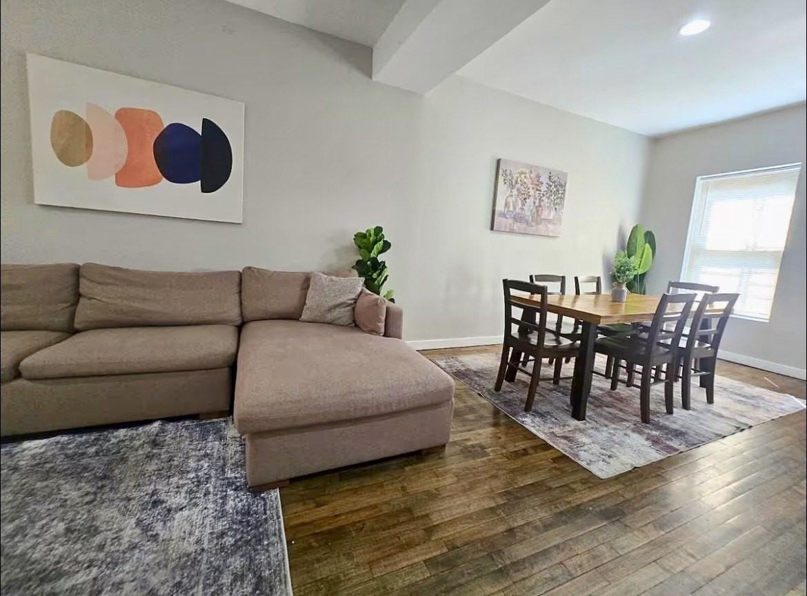 610 N May St #CH - Photo 4 of 29
