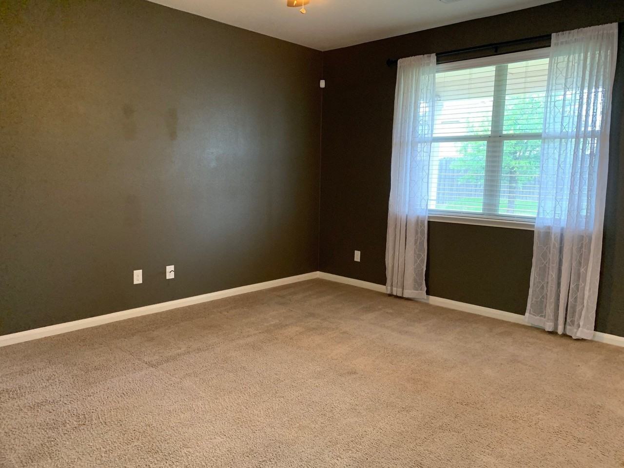2100 Cypress Way - Photo 6 of 14