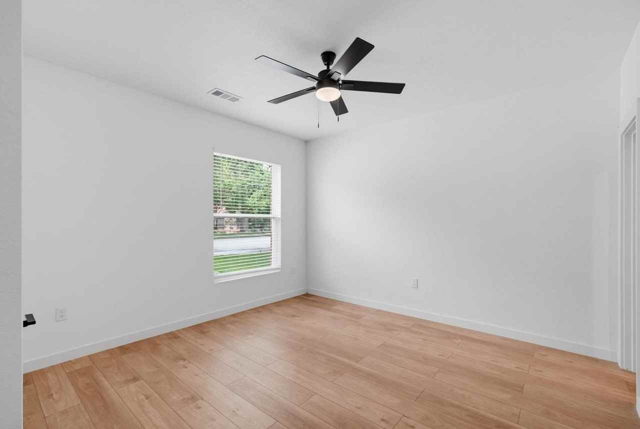 504 S O Connor Rd - Photo 5 of 23