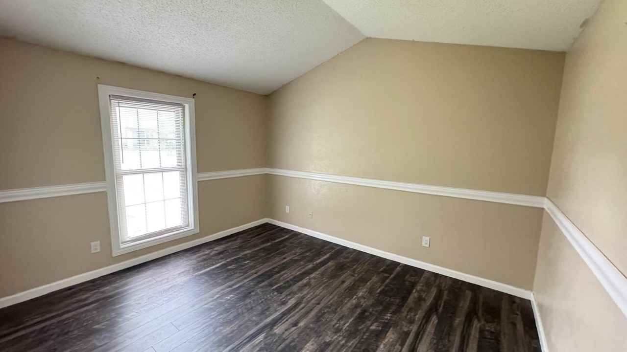 3728 Flintwood Trl - Photo 5 of 16