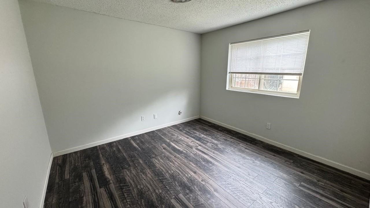 3728 Flintwood Trl - Photo 6 of 16