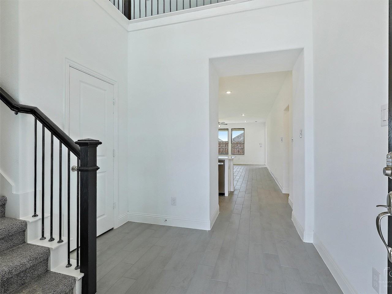 3724 Jan Camille Ct - Photo 3 of 32