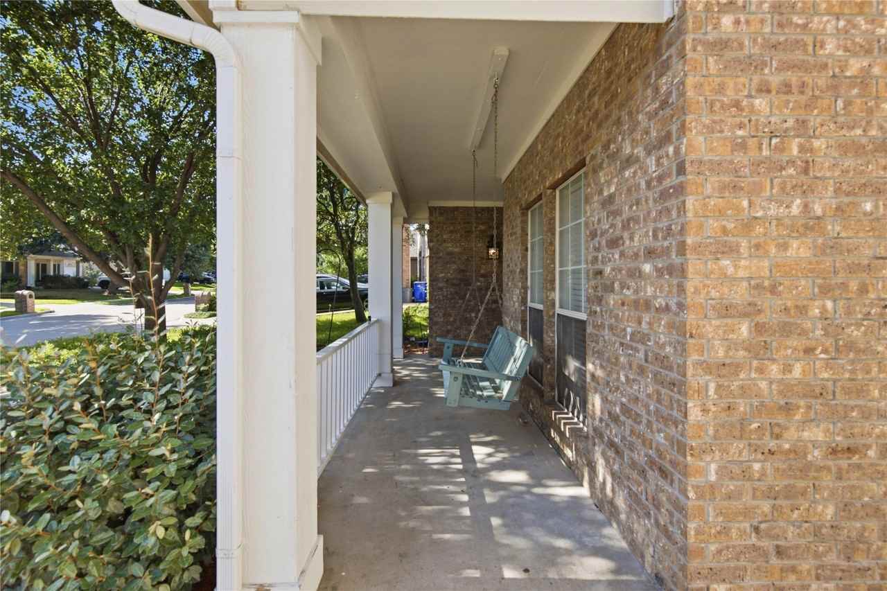 2114 Rustic Ridge Dr - Photo 3 of 40