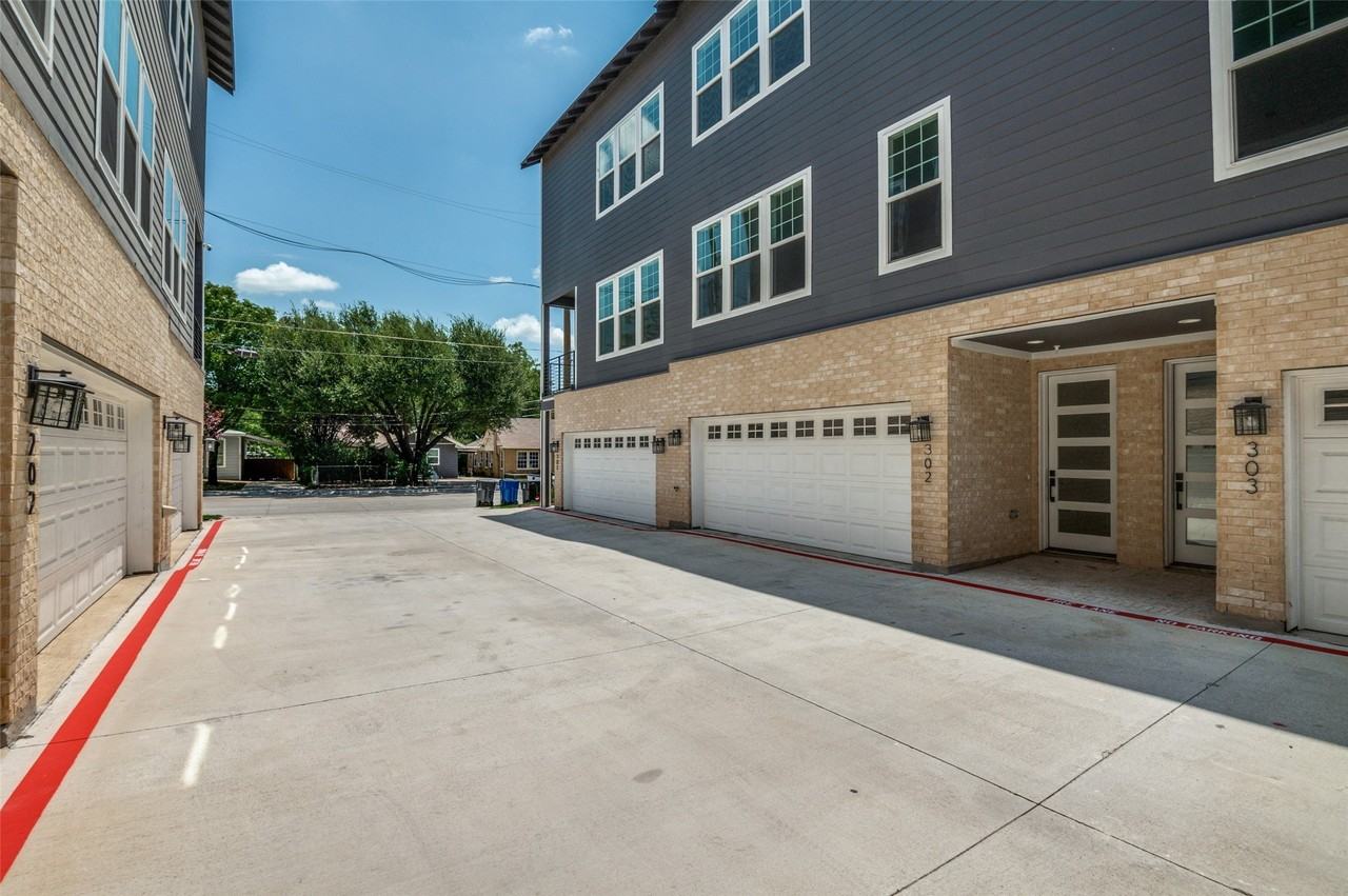 631 N Tyler St #401 - Photo 3 of 19