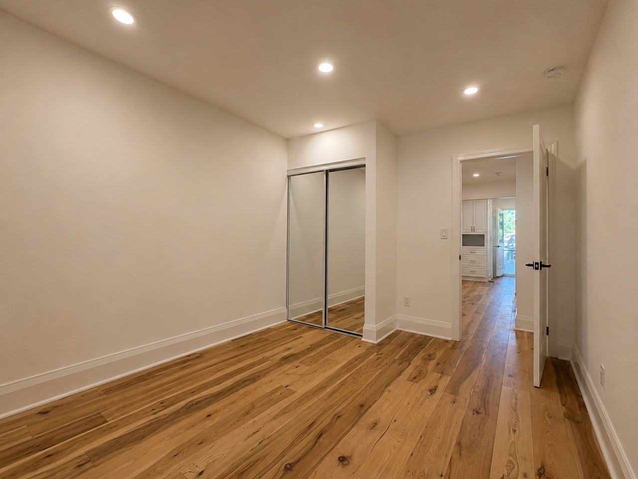 256 Harvie Avenue #1 - Photo 5 of 9