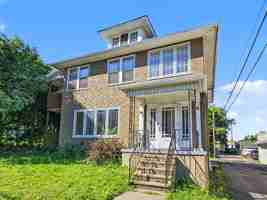 featured image of 1614 Linden St #1