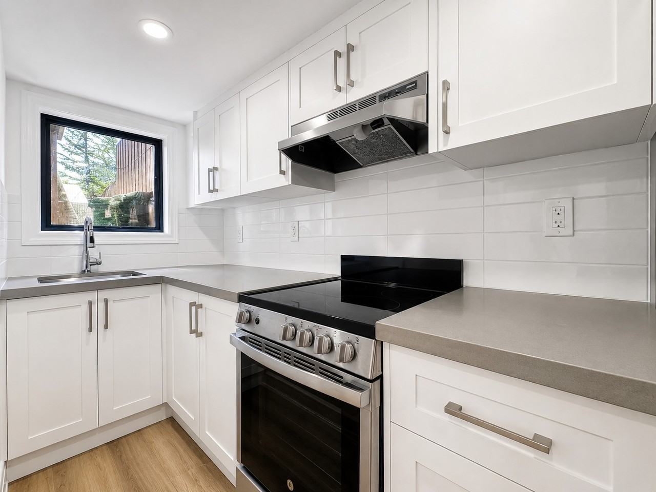 256 Harvie Avenue - Photo 2 of 10