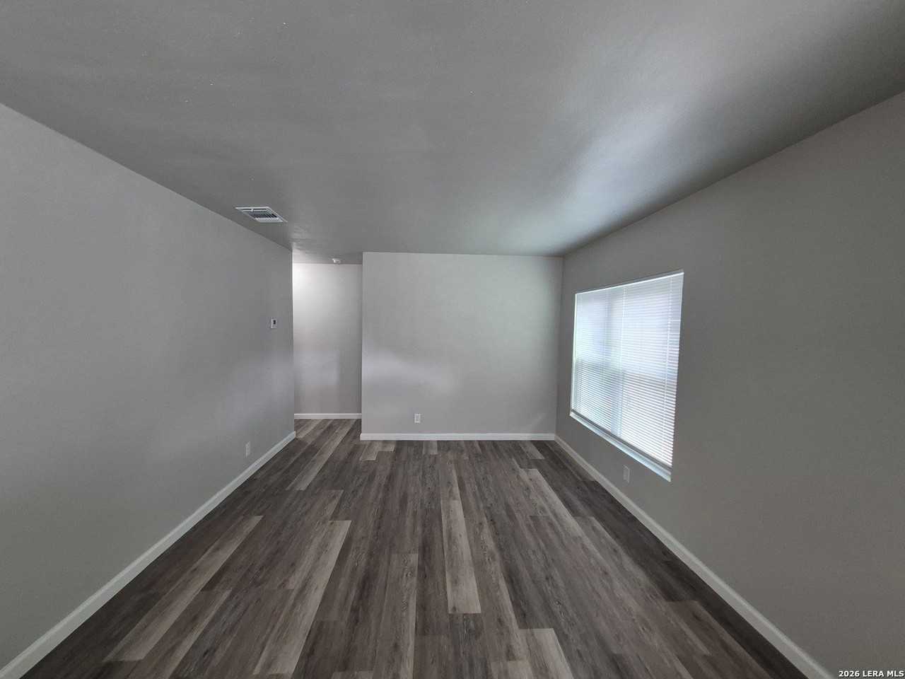 4025 Coral Sunrise - Photo 4 of 28