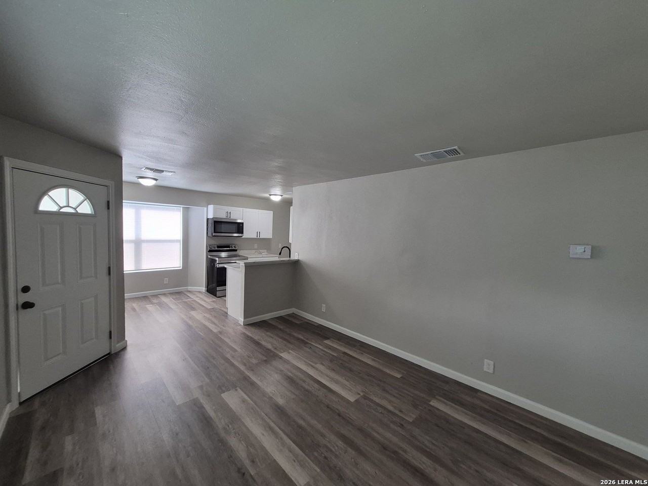 4025 Coral Sunrise - Photo 5 of 28