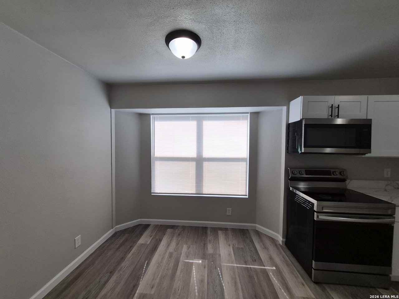 4025 Coral Sunrise - Photo 6 of 28