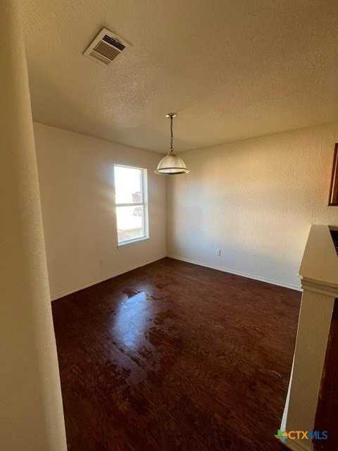 2802 Cantabrian Dr - Photo 6 of 11