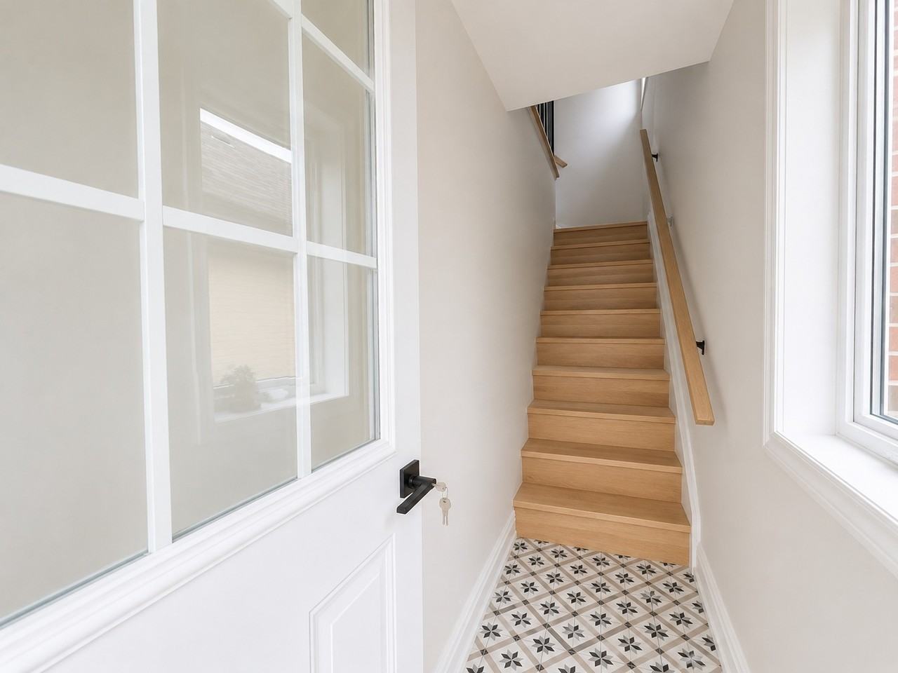 300 Earlscourt Avenue #2 - Photo 7 of 7