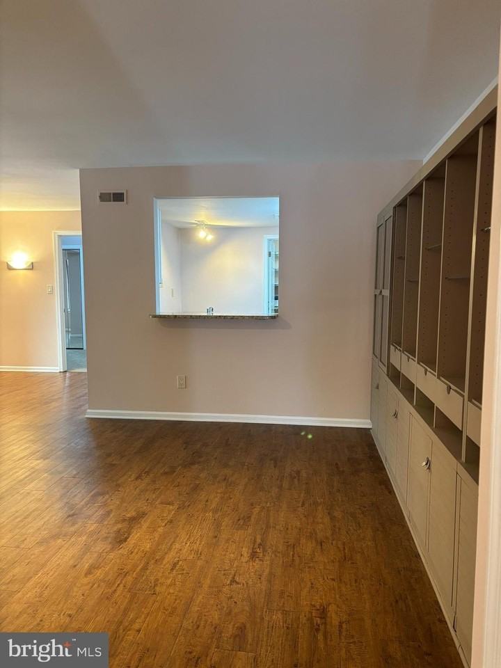 303 Mountainview Dr #303 - Photo 3 of 24