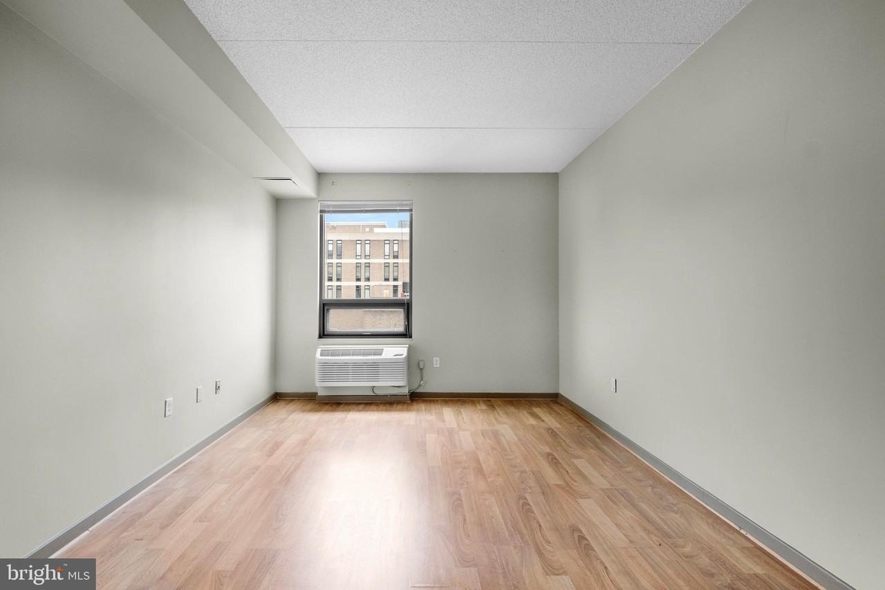 815-37 Arch St #218 - Photo 6 of 17