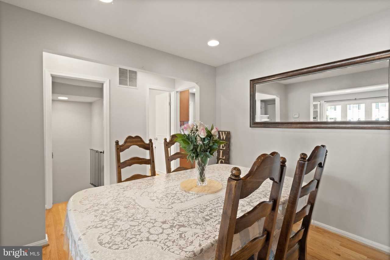 8573 Tyrolean Way - Photo 5 of 32