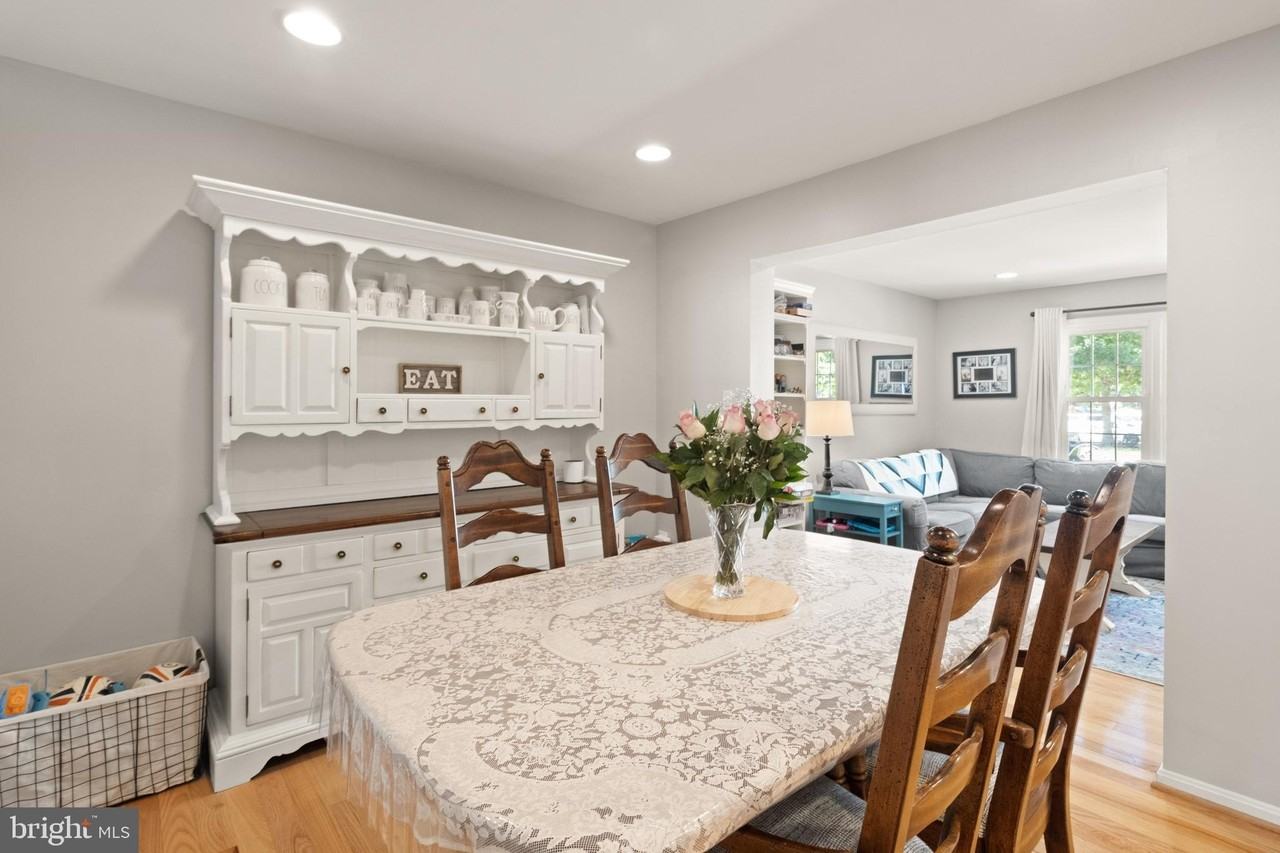8573 Tyrolean Way - Photo 7 of 32