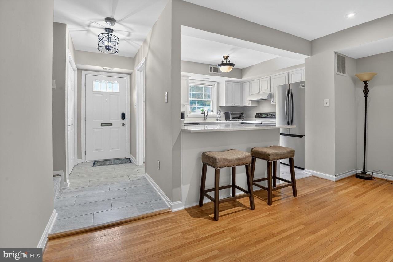 7716 Tiverton Dr - Photo 2 of 13