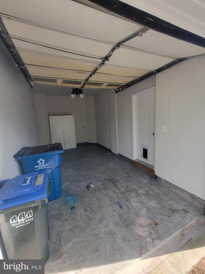 42497 Magellan Sq - Photo 7 of 50