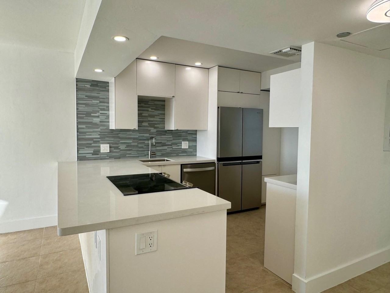 3095 N Course Dr - Photo 3 of 47