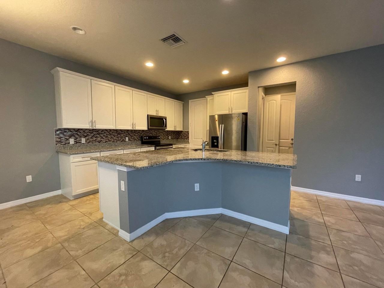 4516 San Fratello Cir - Photo 5 of 40