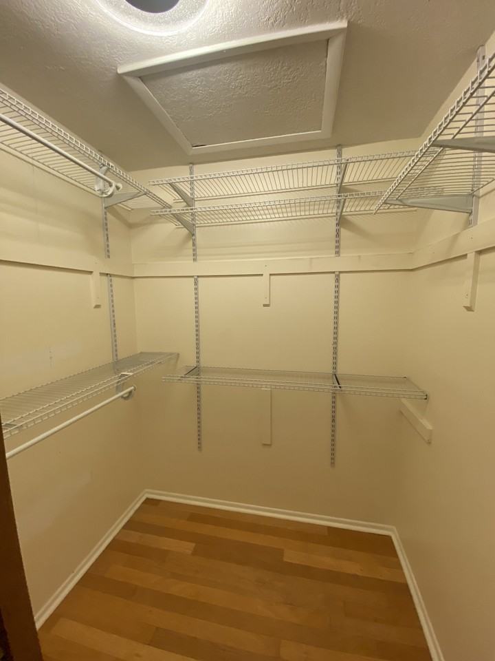 3694 Hardwood Ct - Photo 7 of 19