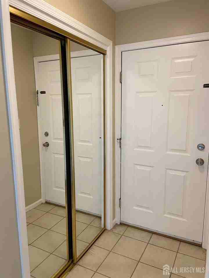 224 Waterford Dr - Photo 2 of 18