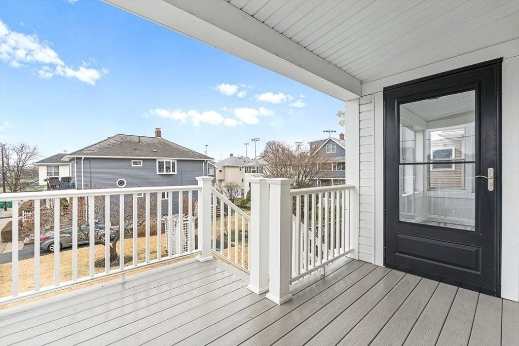 72 Windsor Rd - Photo 4 of 21