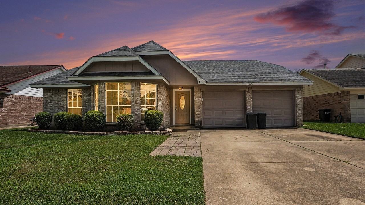 3427 Brookwood Dr