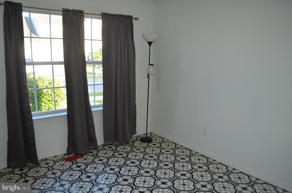 12113 Fallen Timbers Cir - Photo 4 of 29
