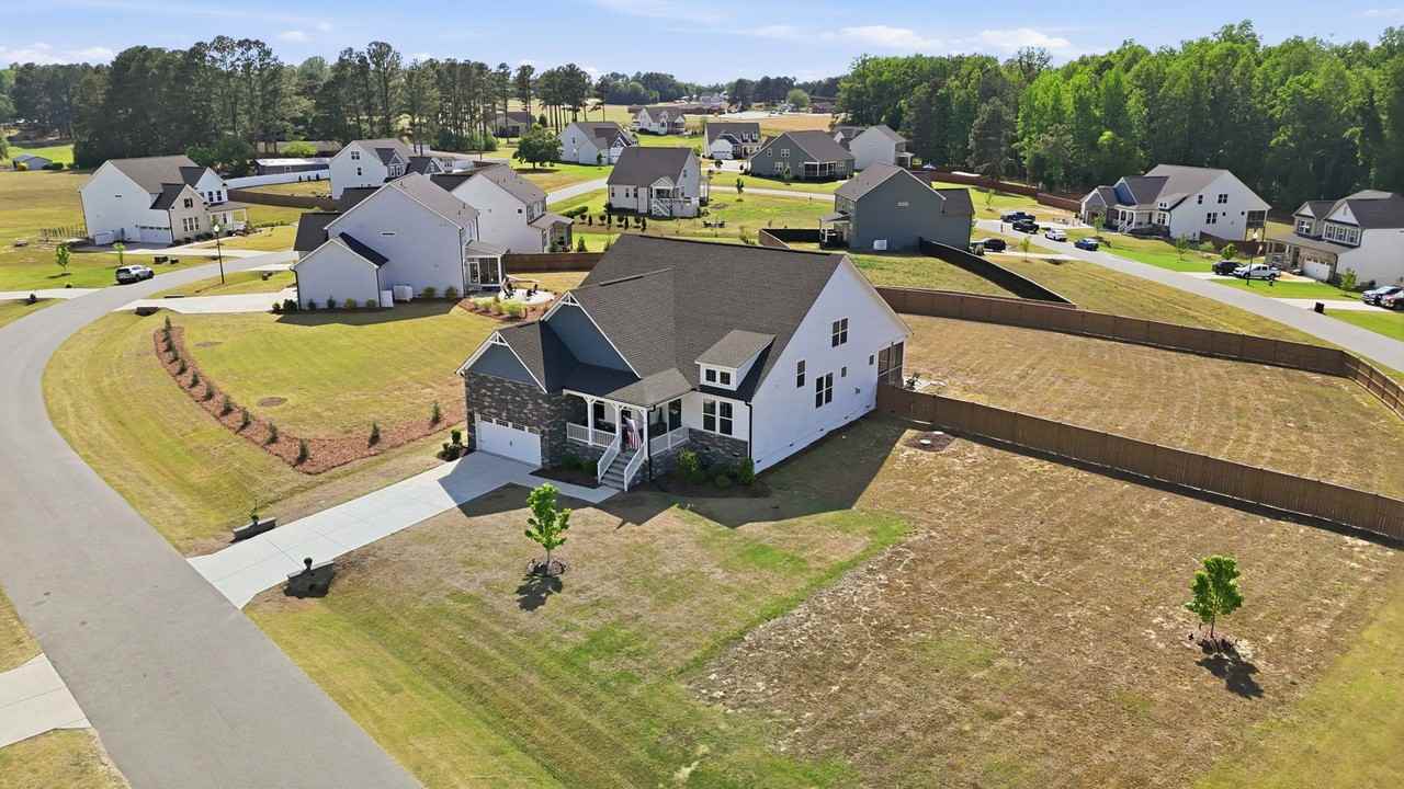 192 Castle Pond Way #1 - Photo 4 of 49