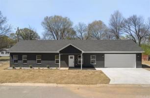 featured image of 921 Banner St #1